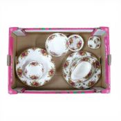 Royal Albert 'Old Country Roses' part Dinner Set to include:- Six dinner plates, six dessert