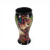 Moorcroft Queens Choice Vase 6/9, Designer Emma Bossons FRSA, RRP £970, Height 23cm.
