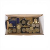 A collection of Crowns including Silver 1890 and 1935 crowns and a quantity of other commemorative