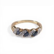 9ct gold dress ring set with dark blue & white stones, size Q, 2.3g