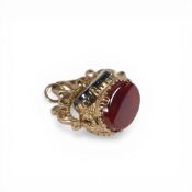 9ct gold revolving seal pendant, set with three different agate stones, 6.9g.
