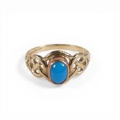 9ct gold dress ring set with turquoise stone, size P, 2.9g