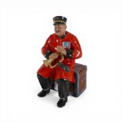 Royal Doulton character figure of seated Chelsea Pensioner Past Glory HN2484, h.20cm.