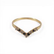 18ct gold diamond & sapphire ring, size R/S, 1.6g.