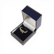 18ct gold diamond ring, size O, 4.8g.