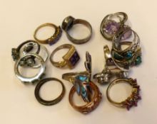 A group of 15 x 925 silver rings, combined total weight 59g.