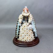Royal Worcester limited edition figurine Queen Elizabeth I, with a hardwood plinth.