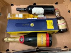 Mixed alcoholic beverages: Champagne Bredon Brut 75cl, Champagne Monopole 75cl, a 34cl sealed bottle