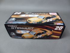 Action Racing Collectables, 1:24 scale model - Nascar - Tony Stewart - The Home Depot, an adult