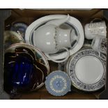 A collection of ceramics to include Wedgwood Queen's ware lidded sugar bowl, blue jasperware trinket