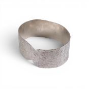 White metal decorated bangle, electronically tested to be 950 Silver, 43g.