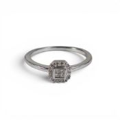 9ct white gold diamond ring, size P,2.5g.