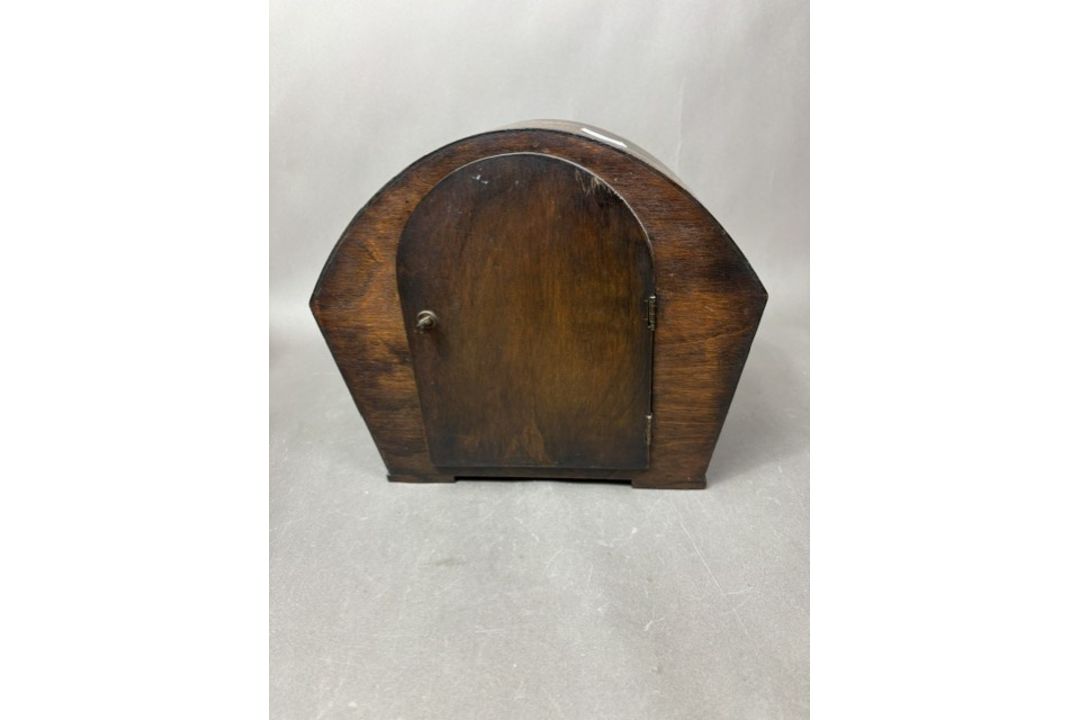 Oak cased late Art Deco period mechanical mantle clock, key and pendulum present, width 26cm. - Image 3 of 3