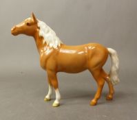 Beswick palomino Heads up Pony 1197.