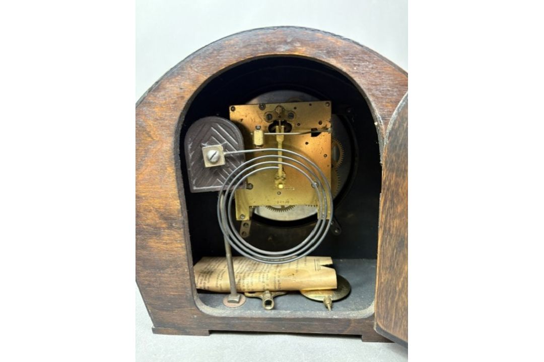 Oak cased late Art Deco period mechanical mantle clock, key and pendulum present, width 26cm. - Image 2 of 3