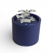 Swarovski crystal Turtledoves are part of the Feathered Beauties collection. This pair comes in