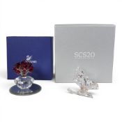 Swarovski limited edition vase of 15 red roses (283394) retired 2002 designed by Gabriele Stamey