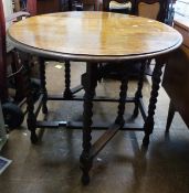 Early 20th century drop leaf gateleg table with barley twist supports, H 75cm x W 112cm x D 91cm.