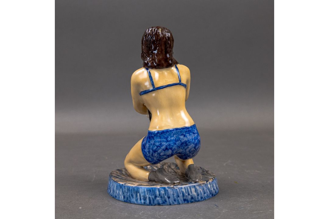 Kevin Francis figure of a girl in a bikini holding a dog, Artists Original Colourway signed Victoria - Image 3 of 5