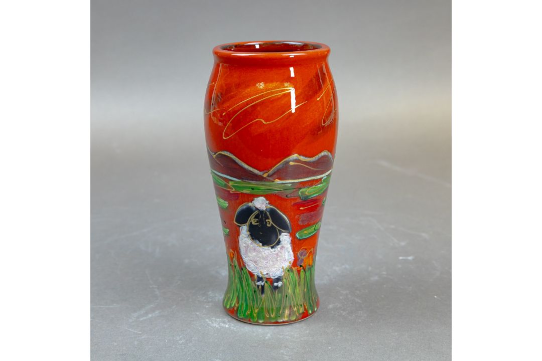 Anita Harris Valais Black nosed Sheep Bella vase H17cm. Gold signed. - Image 3 of 5
