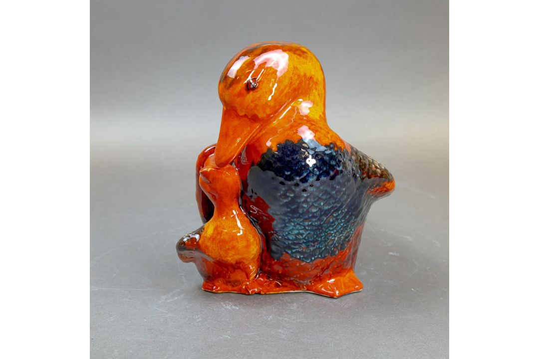Anita Harris, Mother Duck & Chick. Stunning colours & wonderful feathers H28cm. Gold signed. - Image 1 of 5