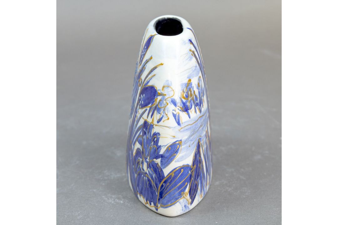 Anita Harris, small Opaline & gold lustre Kingfisher vase. Gold signed. - Image 2 of 5