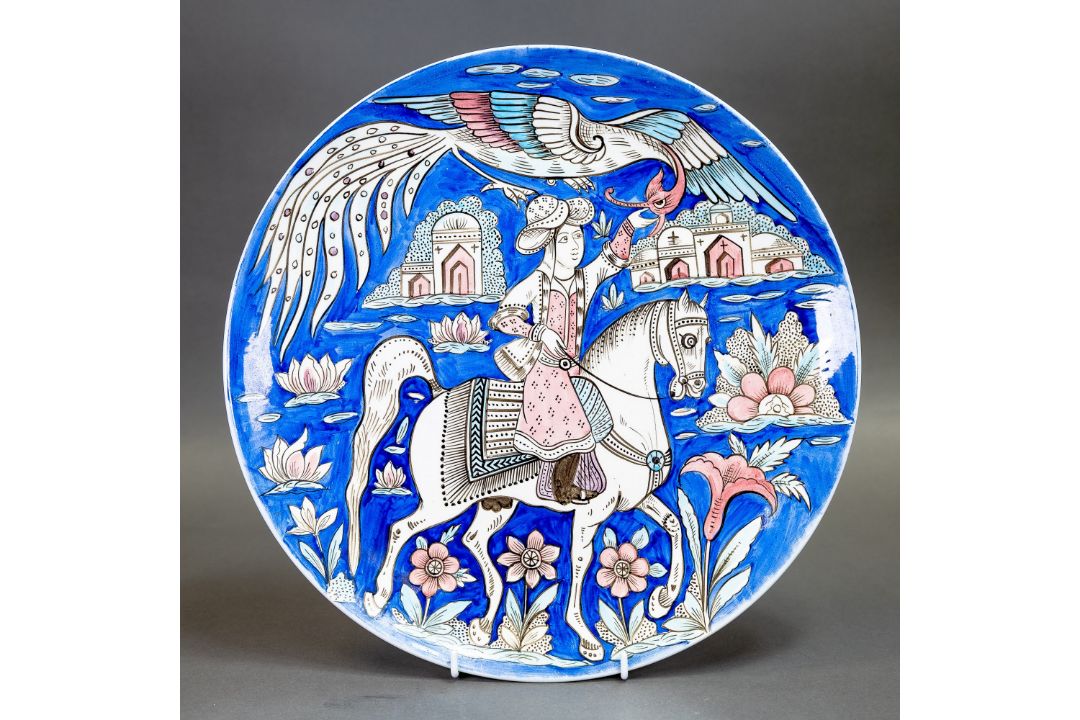 Wade prototype charger, decorated in a Persian/middle eastern style with a figure on horse back with - Image 2 of 7