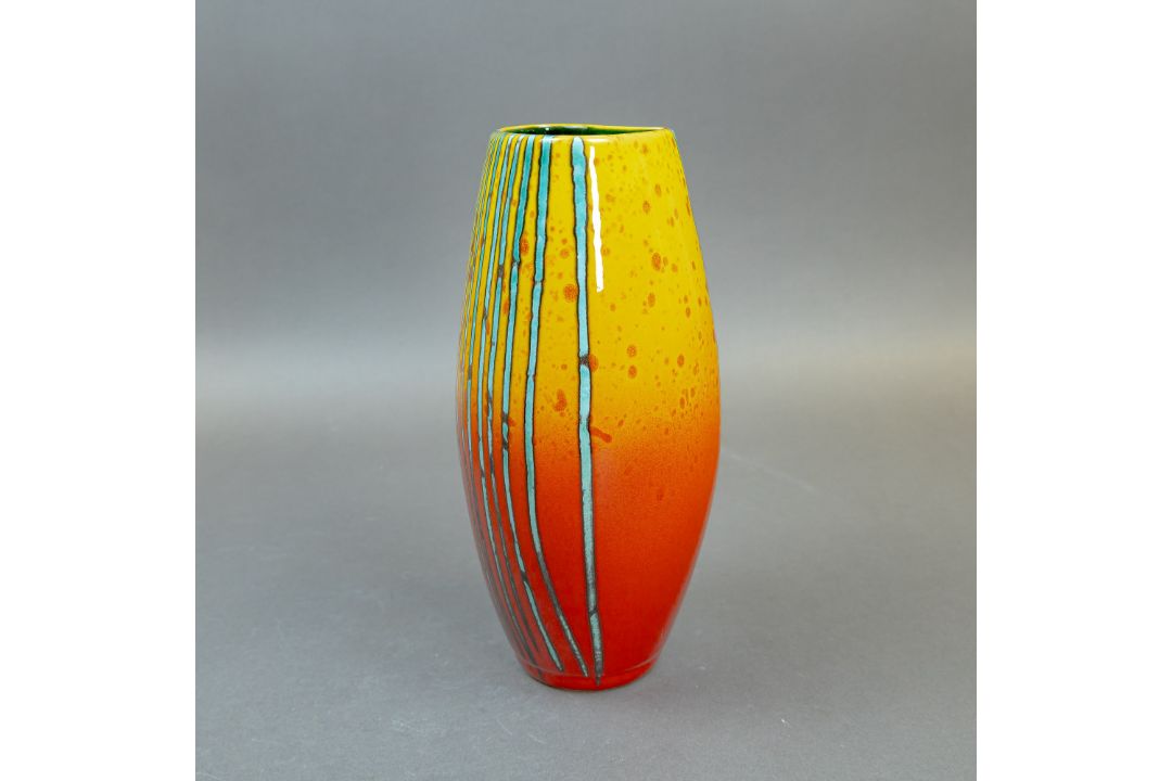 Anita Harris, large Brimstone Triangle vase, H24cm. Gold signed. - Image 2 of 6