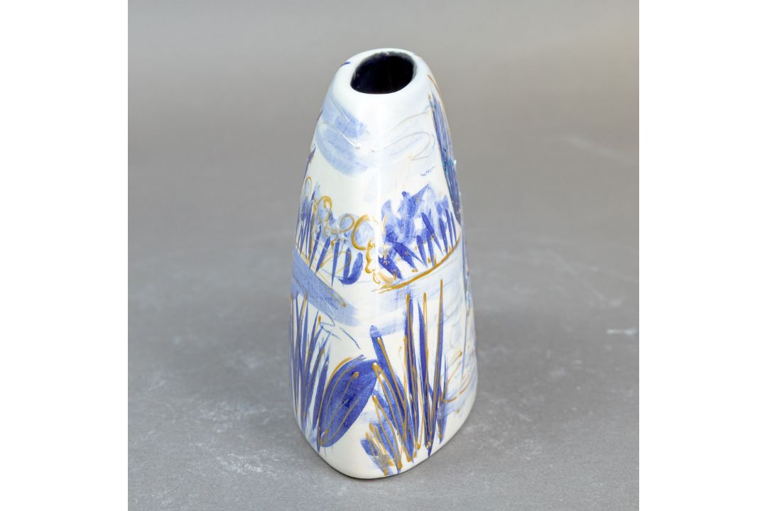 Anita Harris, small Opaline & gold lustre Kingfisher vase. Gold signed. - Image 4 of 5