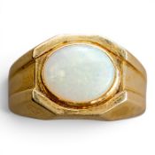 Gentleman's 14ct gold ring set with a large oval opal stone, size S, 8.8g.