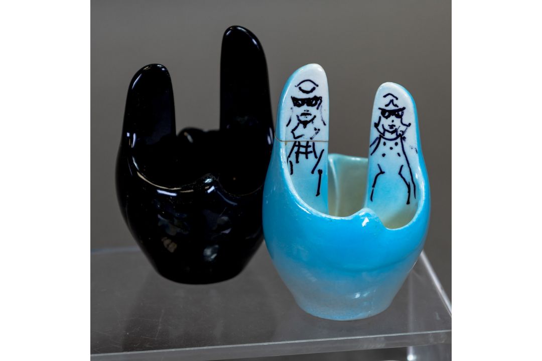 A collection of Wade prototype shaped dishes from The William Harper studios, each painted in - Image 3 of 9