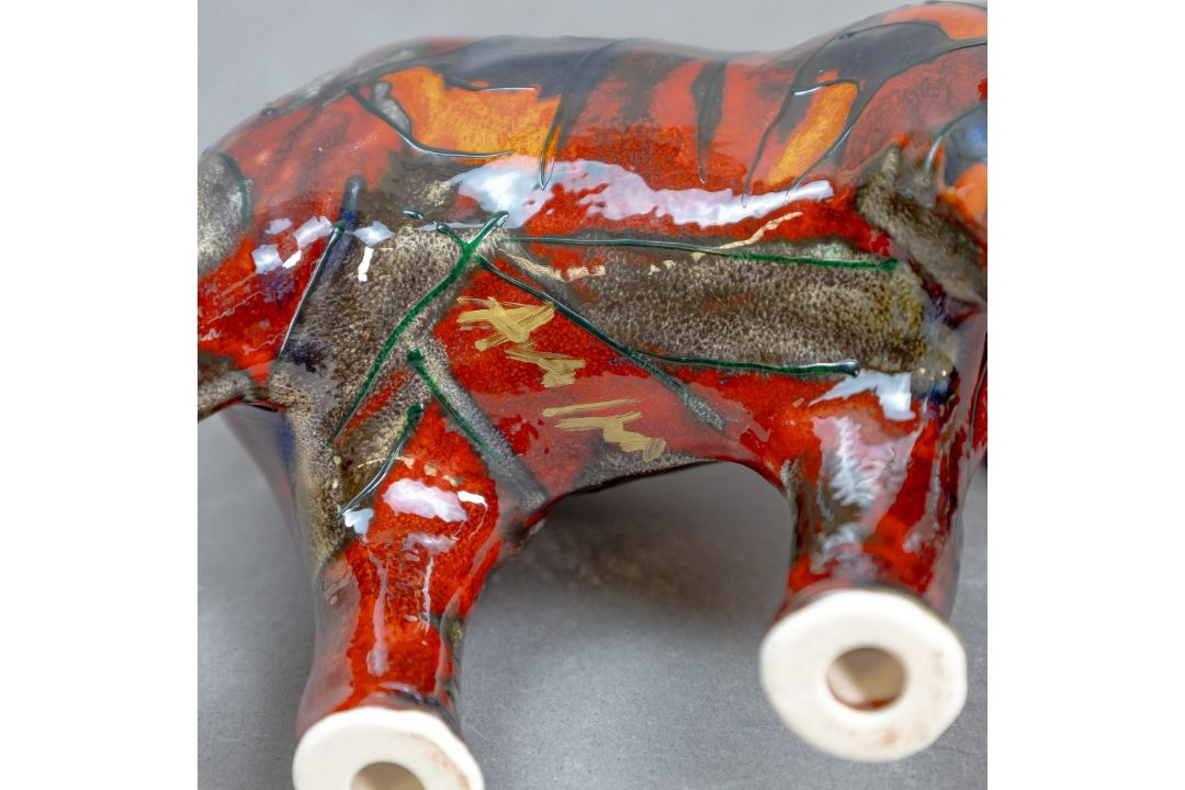 Anita Harris, stunning model of an Elephant with reactive glazes H13cm x L21cm. Gold signed. - Image 7 of 7