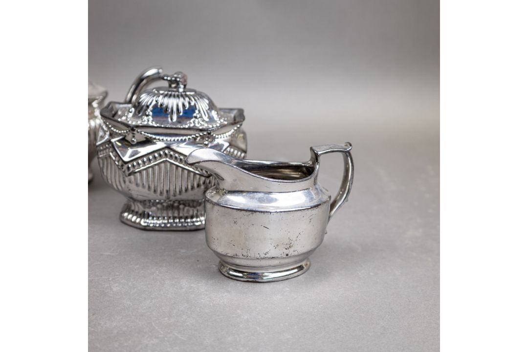 Late 19th/early 20th century ceramic chrome Lustre glaze tea pot, covered hexagonal, fluted sugar - Image 5 of 10