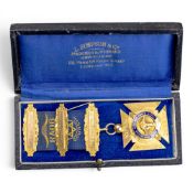 Three ROAB large and heavy 9ct gold hallmarked jewels with 3 x 9ct gold bars, given to Primo Percy
