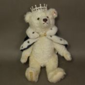Boxed Steiff 'Long to Reign Over Us', no 451, with CoA, height 30cm.