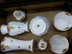 Royal Albert Old Country Roses pattern items to include vases, planters etc (1 tray).