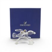 Swarovski crystal Turtledoves are part of the Feathered Beauties collection. This pair comes in