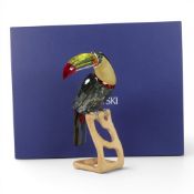 Swarovski faceted crystal Toucan (850600) retired 2009 designed by Roland Schuster presented in