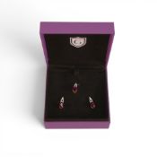 18ct yellow gold set garnet & diamond pendant & earring suite. Height 18mm, 4.62g.