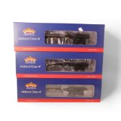 Bachmann OO gauge locomotives to include 31-880 Class 4F 0-6-0 3851 LMS black, 31-882 0-6-0 Class 4F