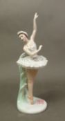Coalport limited edition figurine of Dame Margot Fonteyn, 148/5000, height 28.5cm, box and