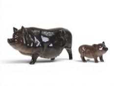 Beswick Vietnamese Pot-Bellied Pig & Piglet. Model G189 (2)