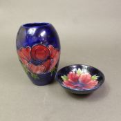 Moorcroft Anemone pattern vase, together with a Moorcroft small Hibiscus pattern footed bowl, height