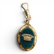 9ct or higher gold opening locket / fob, set bloodstone to either side. 27mm high excluding clip,