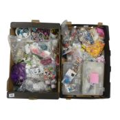 A good quantity of mainly jewellery making spares and costume jewellery. (2 Trays)