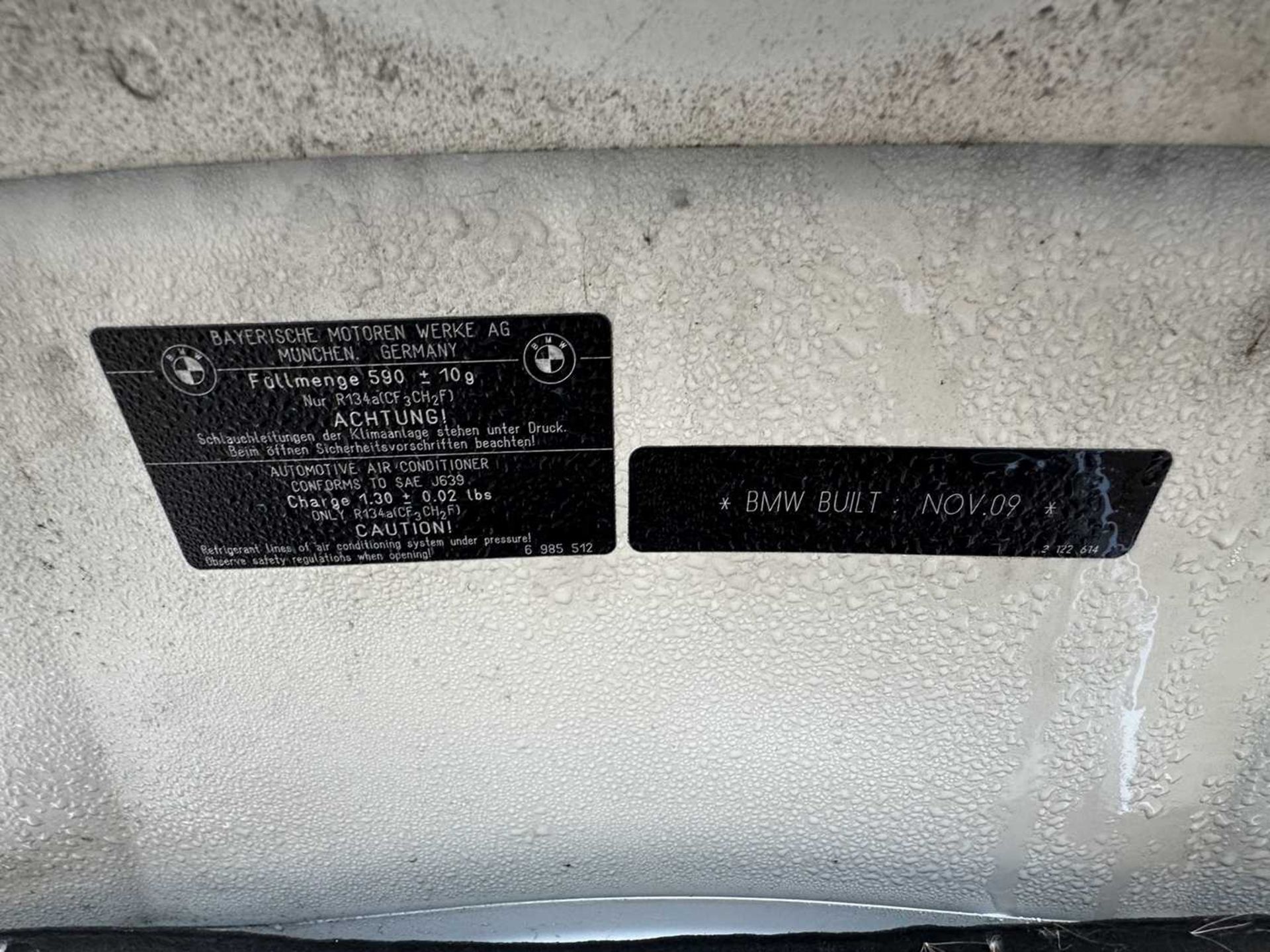 2009 BMW 320D SE Business Edition Touring, automatic, finished in white, reg. no. EK59 ZTY. - Image 22 of 37