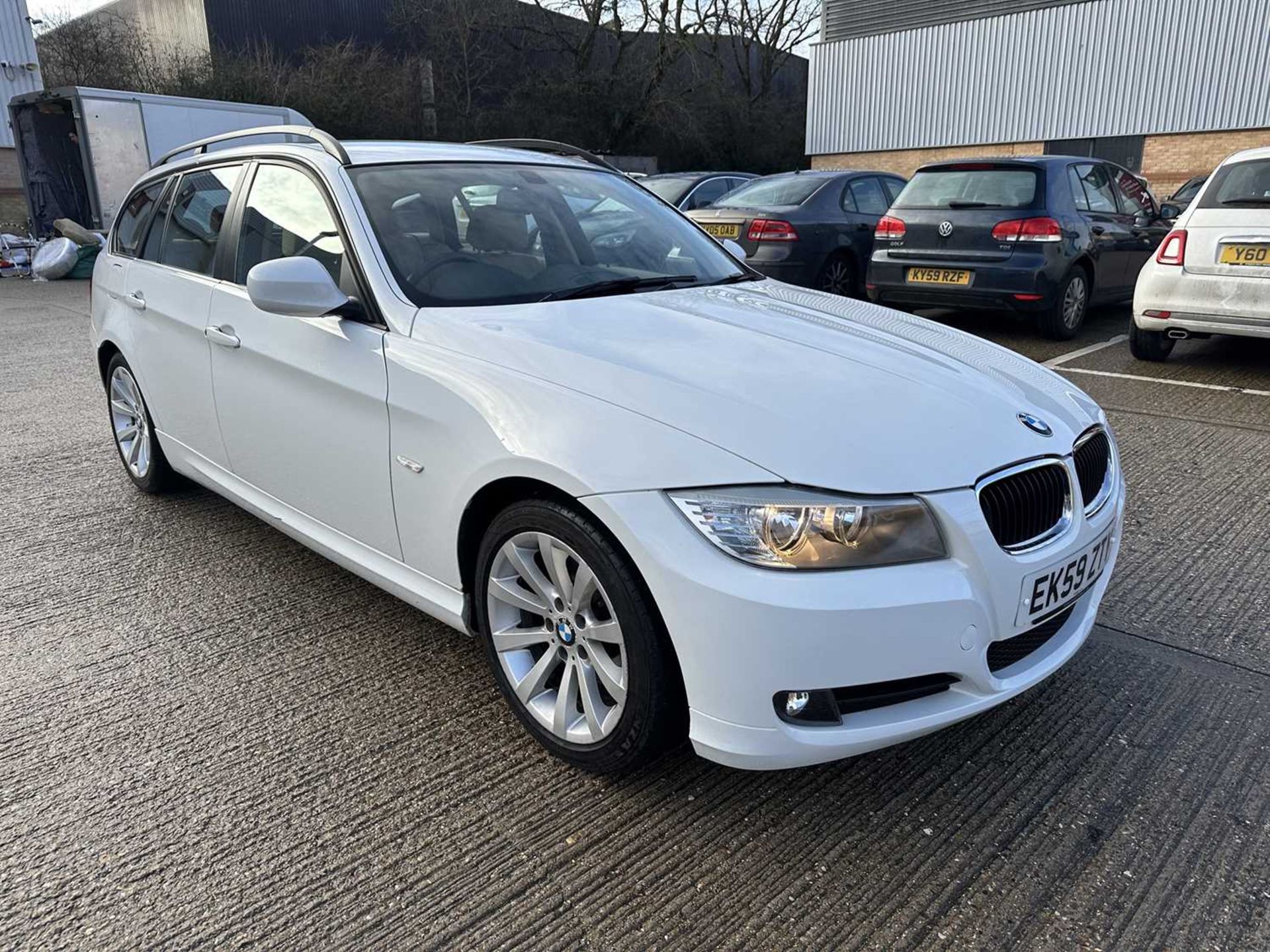 2009 BMW 320D SE Business Edition Touring, automatic, finished in white, reg. no. EK59 ZTY.