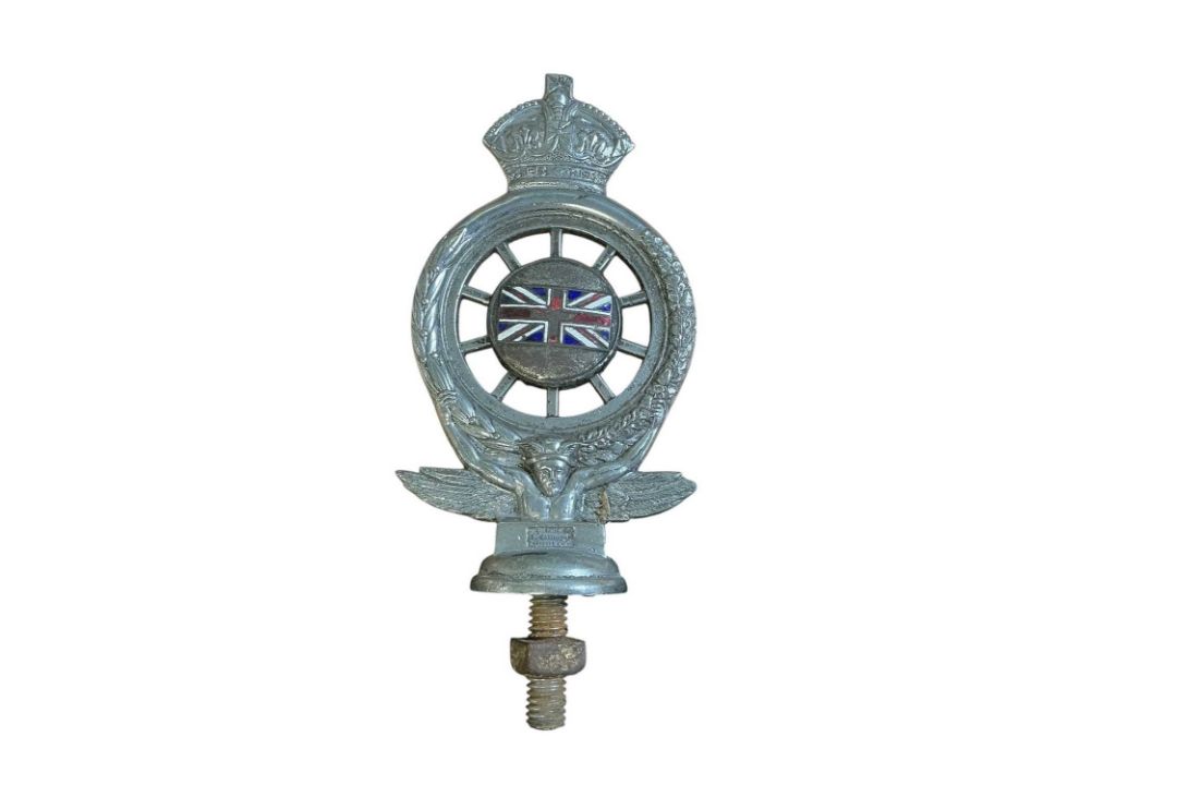 Royal Automobile Club- full members' badge with enamel Union Jack to centre, numbered ''MCB19698'' - Image 1 of 2