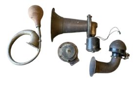 Group of assorted motoring horns (4)