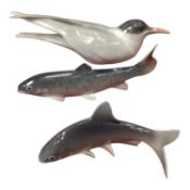 Royal Copenhagen porcelain model - Arctic Tern, no. 827, together with two fish (3)